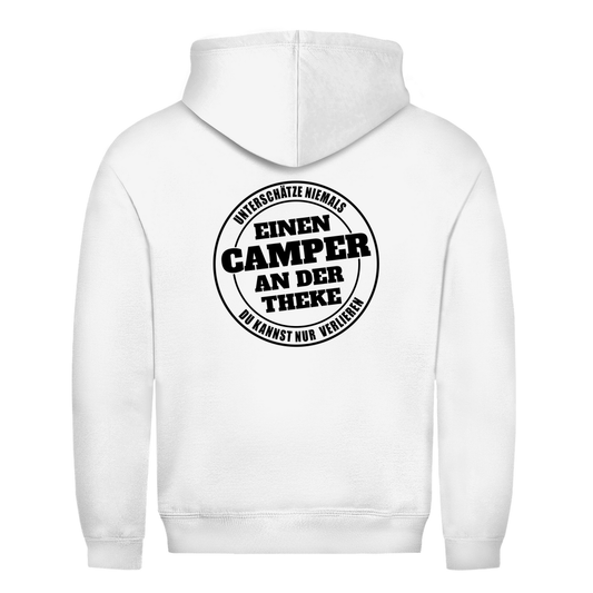 Unterschätze niemals einen Camper an der Theke - Backprint Männer Hoodie - Campingfamilie.de